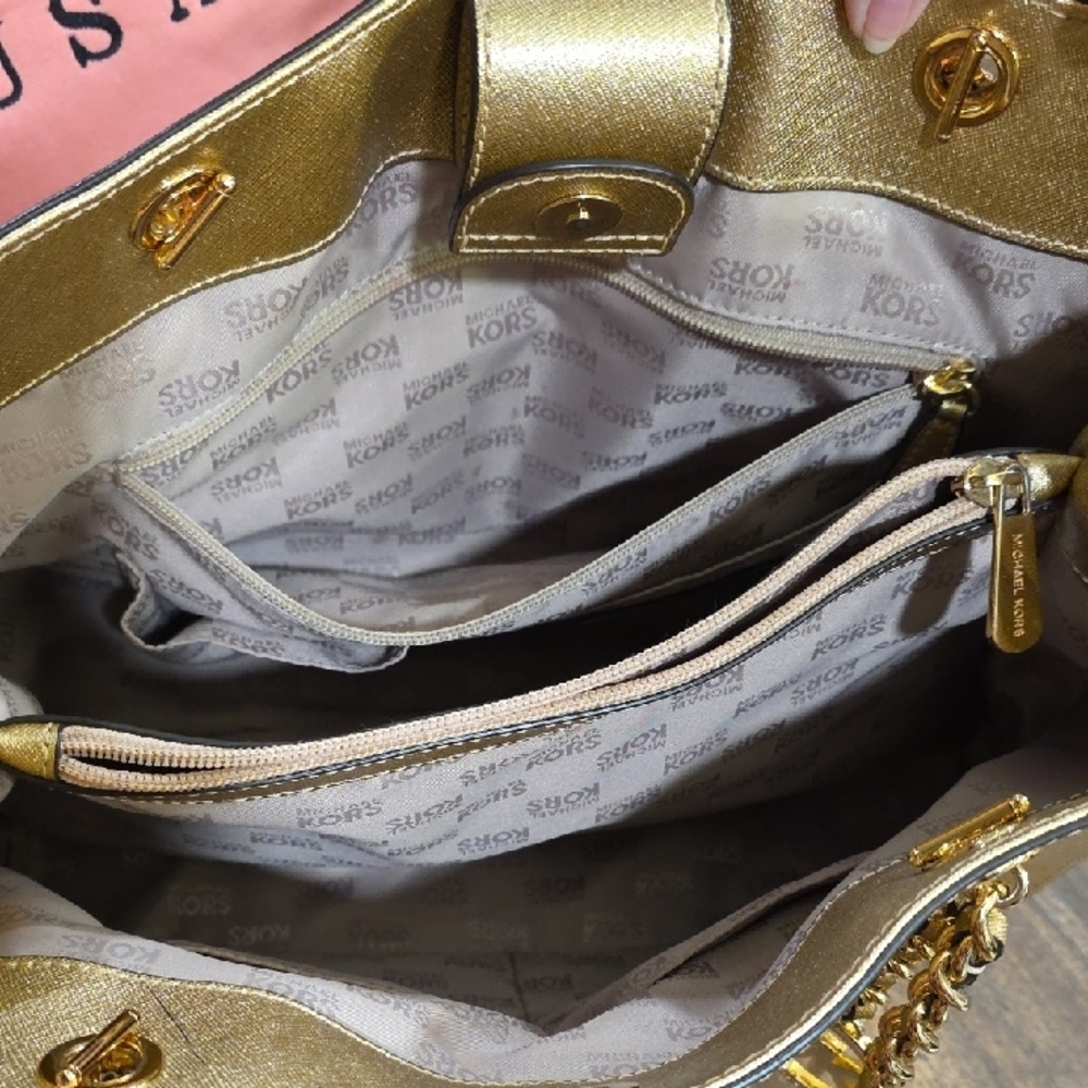 Michael Kors Gold Tote Bag - Picture 4 of 5